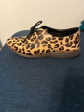 Cole Haan Original Grand Leopard Calf Hair Oxfords Sz 8B Lace Up Shoes